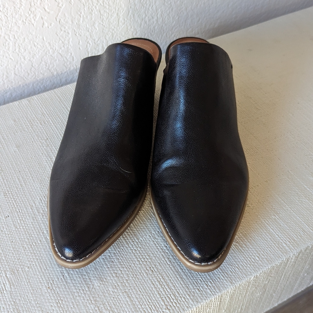 Universal Thread Mule Black Size 8